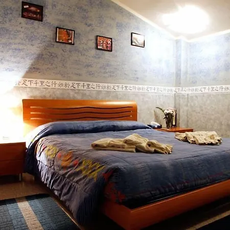 Food & Drink Hotel *