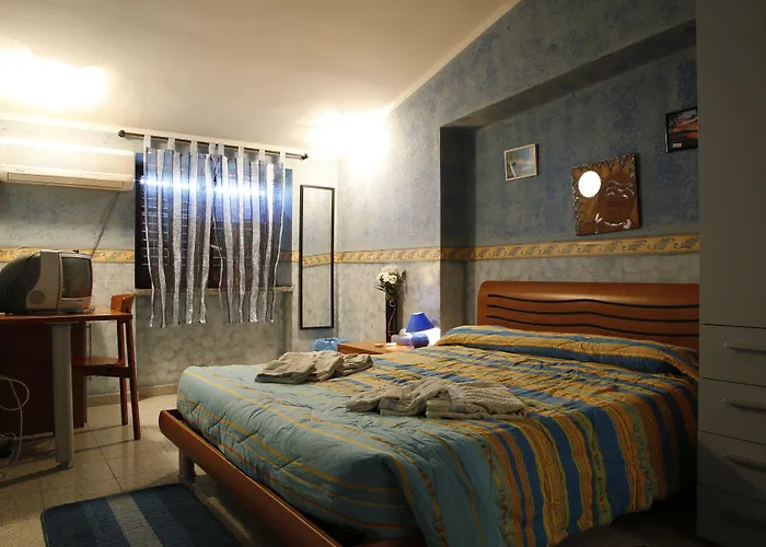 Hotel Food & Drink *